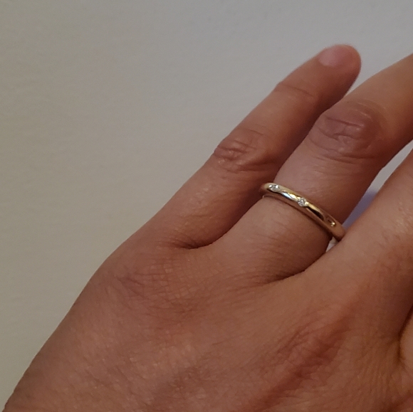 14k yellow gold eternity band with diamonds - Picture 5 of 5